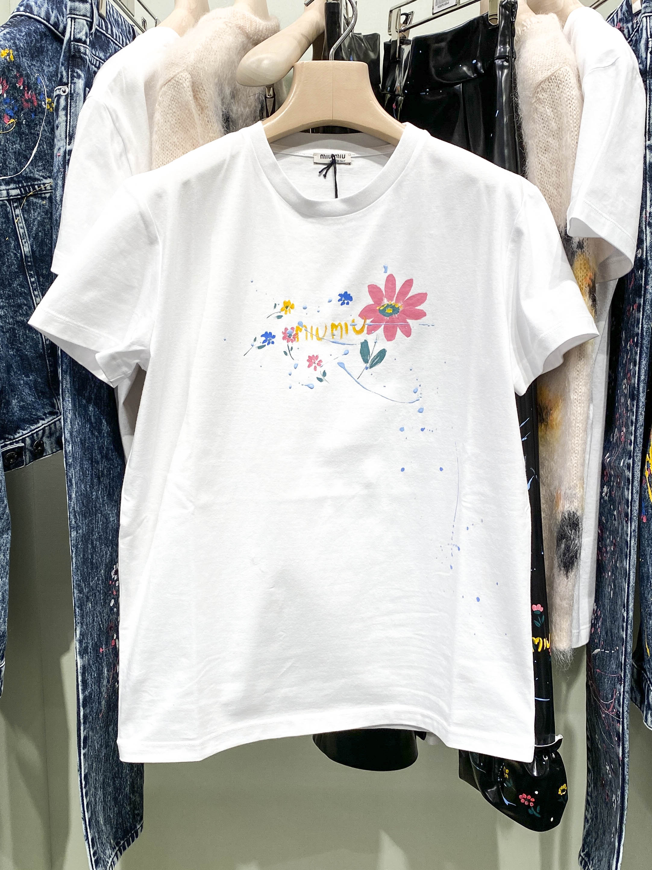 미우미우 여성 플라워 프린트 티셔츠 (MJN212-1WVN-F0009)